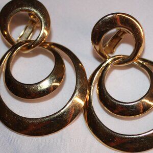 Vintage 1989 Napier Gold-Tone Triple Hoop Earrings -Tailored Too Collection